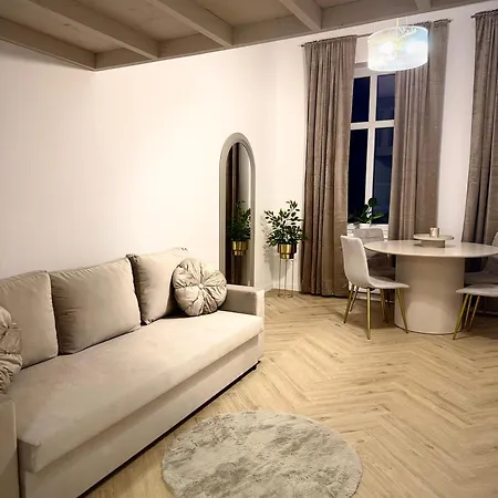 Apartament Miejski Zakątek-apartament W Centrum *